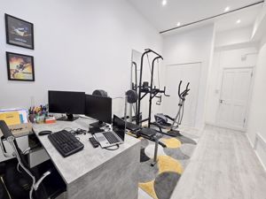 Photo 21- click for photo gallery